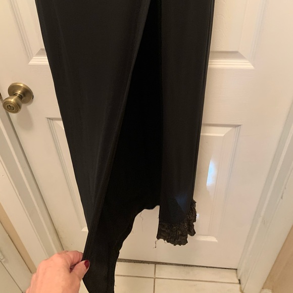 Reduced! Worn once! Long black and gold evening gown - Picture 5 of 7